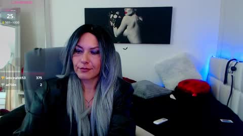 Snapshot of mistressevelyn_ chatting on February 17, 2025, 6:31 am MistressEvelyn  online show from February 17, 2025, 6:31 am