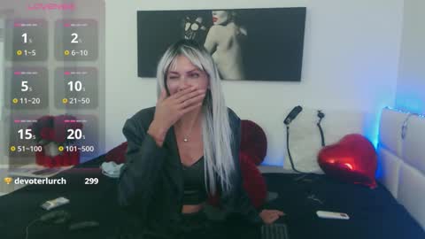 Snapshot of mistressevelyn_ chatting on September 13, 2025, 6:51 pm MistressEvelyn  online show from September 13, 2025, 6:51 pm
