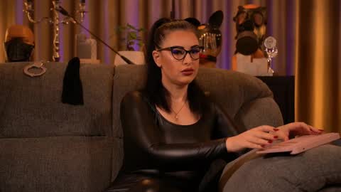 Mistress Kelly online show from October 2, 2025, 8:27 pm