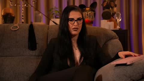 Mistress Kelly online show from October 16, 2025, 10:44 pm