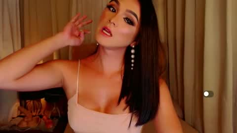 Leah online show from February 24, 2025, 6:47 pm