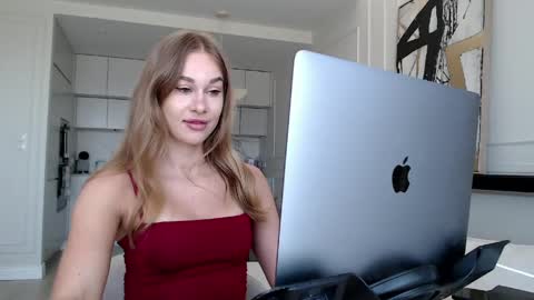 Snapshot of mistressuniverse chatting on May 25, 2026, 9:26 am mistressuniverse online show from May 25, 2026, 9:26 am