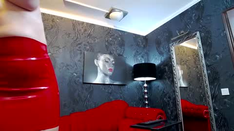 Snapshot of mistresswanda chatting on December 13, 2024, 9:52 pm MistressWanda - online show from December 13, 2024, 9:52 pm