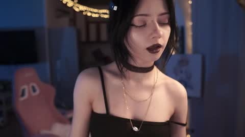 Yuka online show from April 10, 2026, 6:12 pm