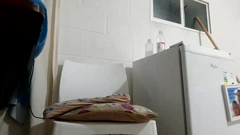 Snapshot of mix4u chatting on February 28, 2026, 12:00 am mix4u online show from February 28, 2026, 12:00 am