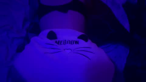 mixedchocolates69 online show from October 15, 2025, 6:08 pm