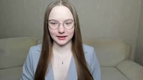 Miya online show from December 18, 2024, 9:25 am