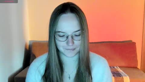 Miya online show from October 18, 2025, 7:42 am