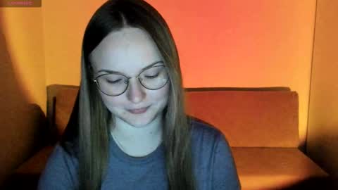 Miya online show from November 8, 2025, 4:07 pm