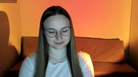 Miya online show from December 13, 2025, 10:26 pm