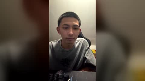 mizukix300 online show from April 18, 2026, 11:05 pm