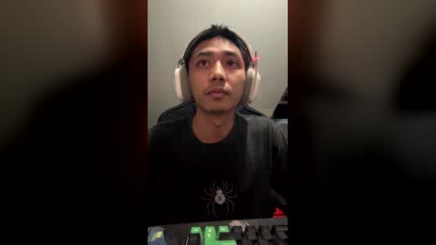 mizukix300 online show from May 6, 2026, 1:14 am