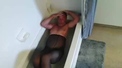 mjeffrey460699861 online show from April 7, 2026, 1:22 pm