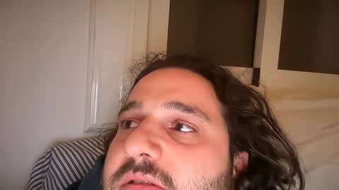 mjndfreakk online show from March 16, 2026, 6:06 am