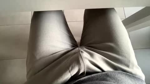 Snapshot of mmaestro42 chatting on November 10, 2025, 3:33 pm mmaestro42 online show from November 10, 2025, 3:33 pm