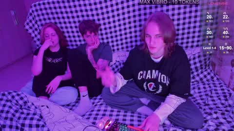 Snapshot of mmeeowww chatting on February 6, 2025, 5:09 pm Tim and Lisa Simon and Luna online show from February 6, 2025, 5:09 pm