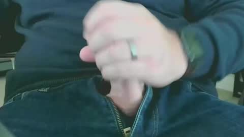 Snapshot of mmfan333 chatting on October 22, 2025, 6:18 pm mmfan333 online show from October 22, 2025, 6:18 pm