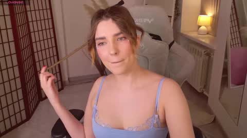 Snapshot of mmm__yes chatting on February 19, 2026, 2:02 pm Michaela online show from February 19, 2026, 2:02 pm