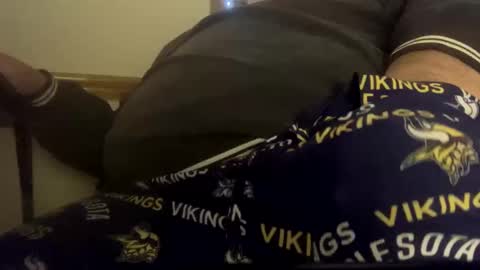 mnguy19726969 online show from January 5, 2025, 2:19 pm