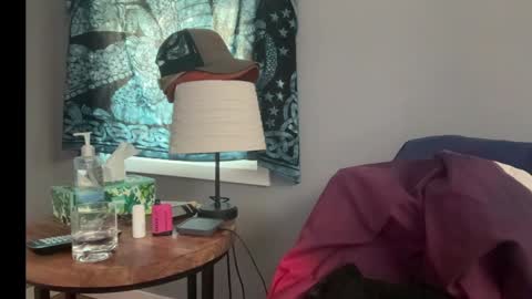 MNTuiLa online show from December 18, 2024, 4:39 pm