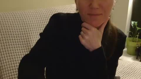 Aurora online show from April 3, 2026, 9:02 pm