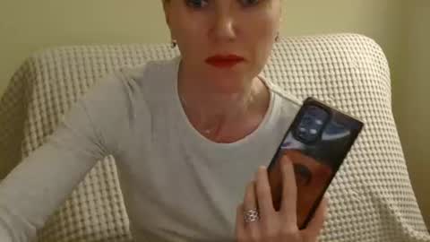 Aurora online show from April 4, 2026, 7:55 pm