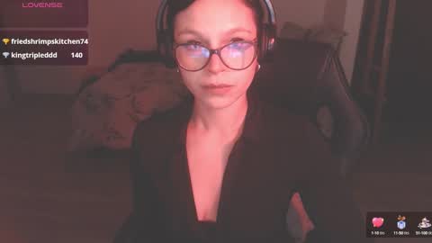 Snapshot of modjo_ chatting on January 9, 2025, 5:55 am Modjo online show from January 9, 2025, 5:55 am