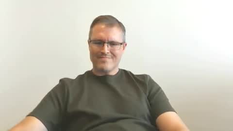 Moe online show from December 19, 2025, 5:09 pm