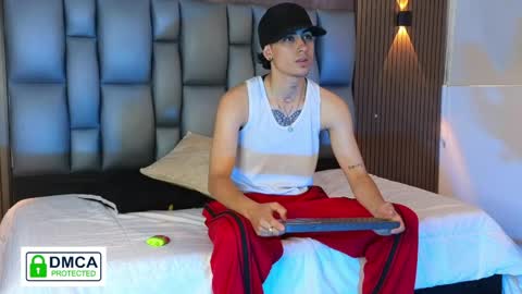 mohamed_malik online show from April 23, 2026, 1:24 pm