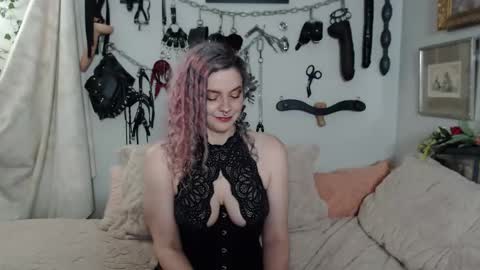 MohawkMischief online show from November 6, 2025, 11:04 pm