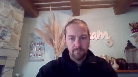 Julien online show from February 10, 2025, 12:29 pm