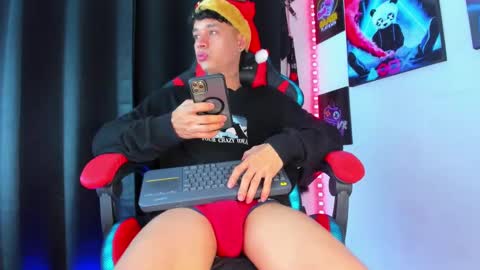 moises_23cm online show from December 15, 2024, 8:25 pm