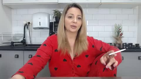 erika online show from February 16, 2025, 8:54 am