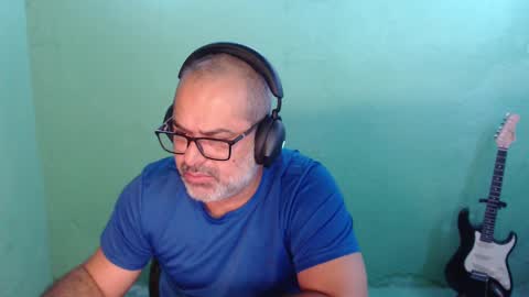 Snapshot of mokkaccmm chatting on February 5, 2025, 12:06 pm Mokkaf online show from February 5, 2025, 12:06 pm