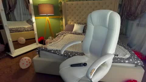 Rosa online show from February 25, 2025, 8:19 pm