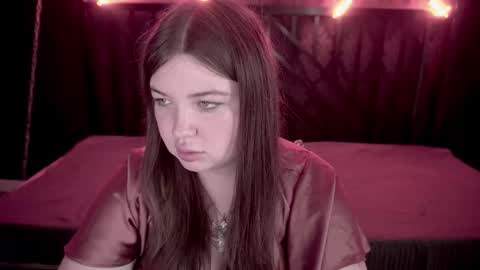 Rosa online show from October 14, 2025, 7:25 pm