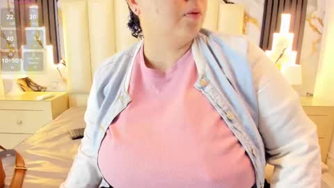 Hey Guys  Im Mollie online show from February 16, 2025, 12:10 pm