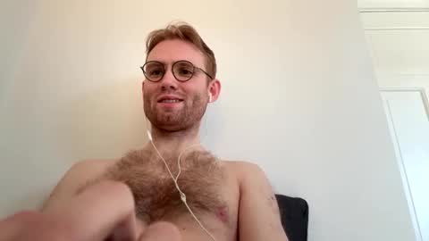 molliter online show from October 30, 2025, 1:56 pm