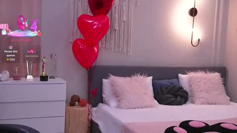 Snapshot of molly_jons chatting on February 15, 2026, 1:24 am Molly online show from February 15, 2026, 1:24 am