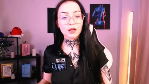 molly_kisss online show from January 7, 2026, 4:15 am