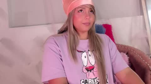 molly_logan online show from November 26, 2025, 8:54 pm