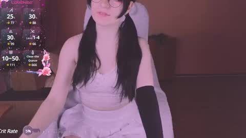 Snapshot of molly_phoenix chatting on February 9, 2025, 10:00 pm Molly online show from February 9, 2025, 10:00 pm