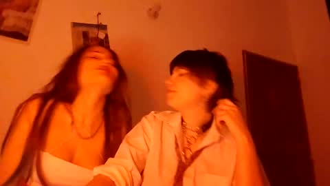 Snapshot of molly_popp chatting on December 22, 2024, 6:49 am Molly Pop online show from December 22, 2024, 6:49 am