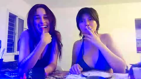 Snapshot of molly_popp chatting on February 23, 2025, 7:00 am Molly Pop online show from February 23, 2025, 7:00 am