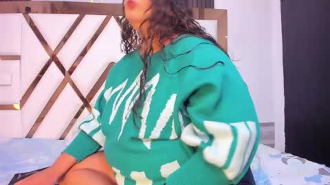Yuli online show from June 7, 2026, 1:43 am