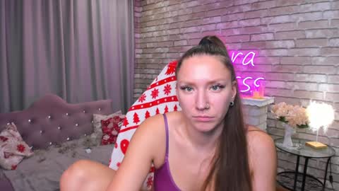 Snapshot of mollynay chatting on December 8, 2024, 7:05 am hi im Molly heregreat boobs big heart warm pussy online show from December 8, 2024, 7:05 am