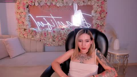 Molly Sunders online show from April 9, 2026, 6:19 am