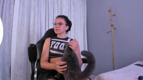 Molly online show from January 18, 2025, 2:55 pm