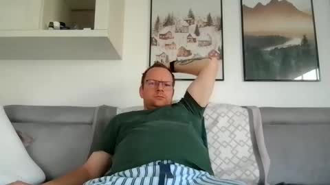 Snapshot of molnarzsolt chatting on April 26, 2026, 8:45 am molnarzsolt online show from April 26, 2026, 8:45 am