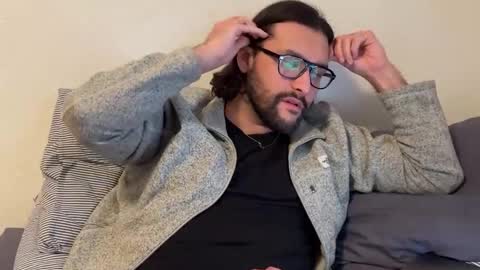 molten_escargot online show from December 20, 2024, 12:08 am